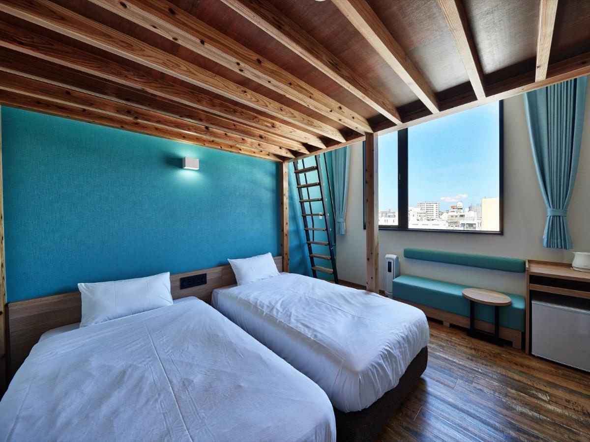 เคบิ้นแอนด์โฮเต็ล รีไทม์ Hotel นาฮะ ภายนอก รูปภาพ